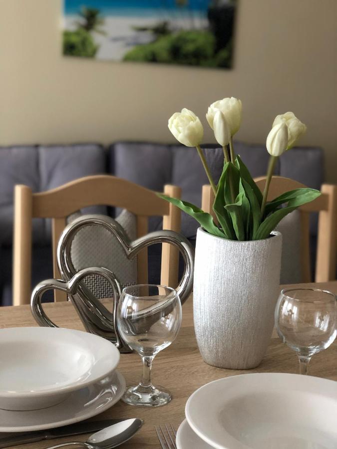 Alina Apartmanok Hajdúszoboszló Екстериор снимка