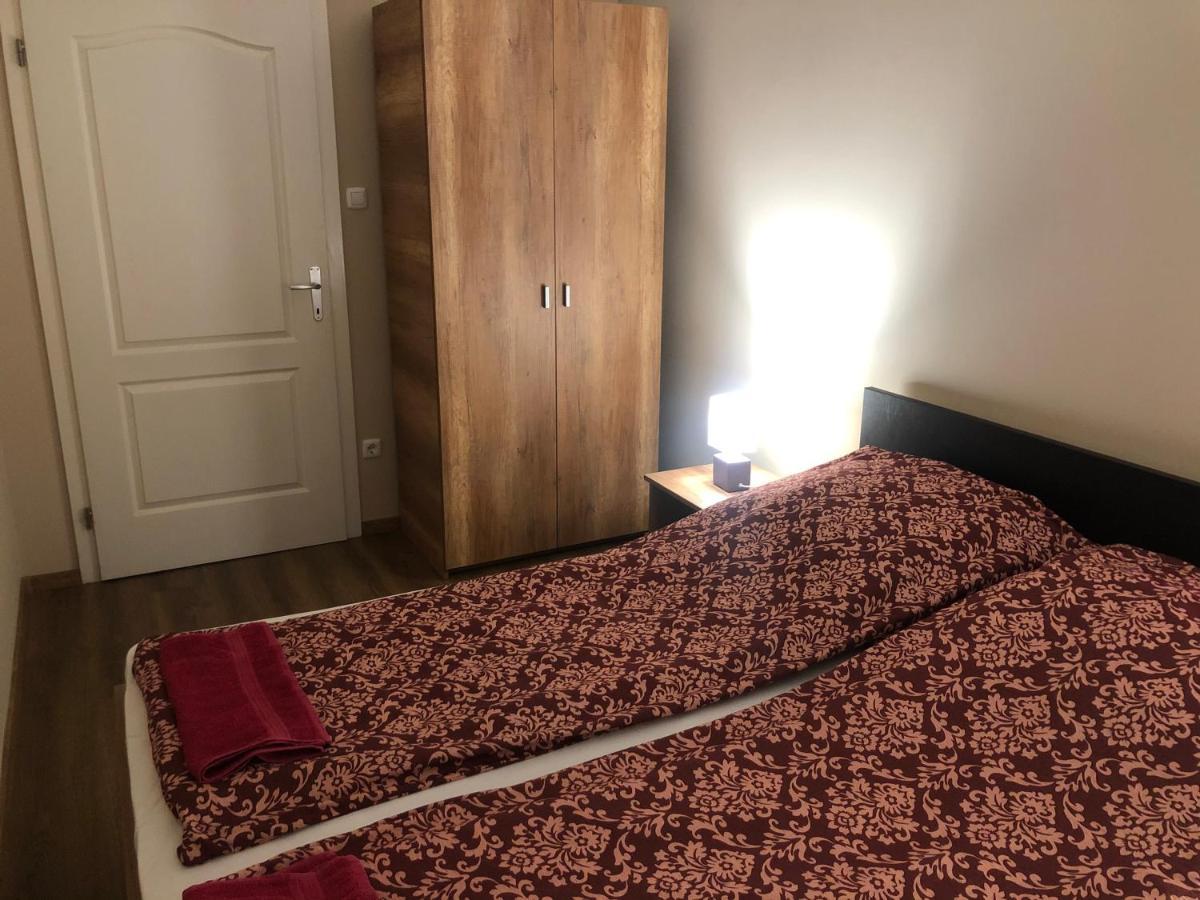 Alina Apartmanok Hajdúszoboszló Екстериор снимка