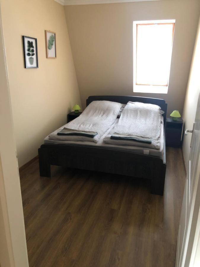 Alina Apartmanok Hajdúszoboszló Екстериор снимка