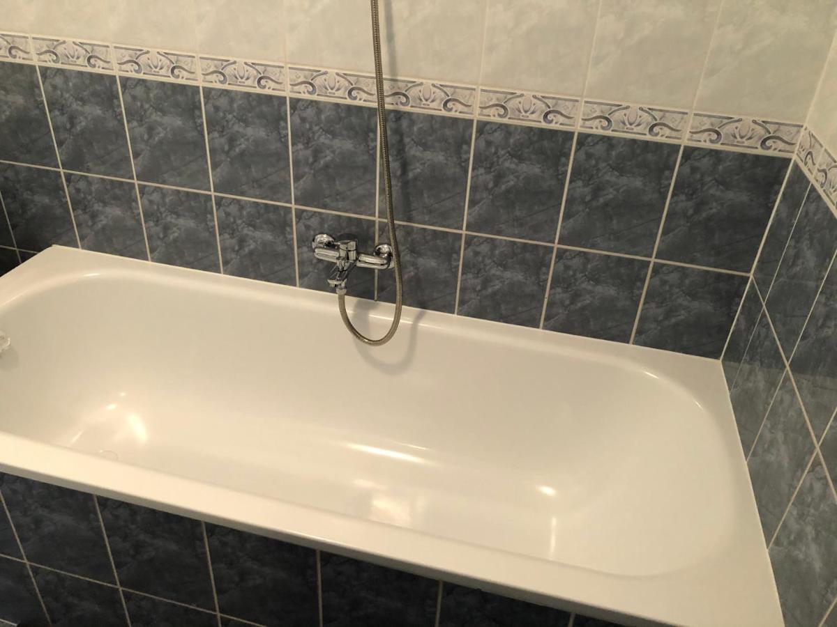 Alina Apartmanok Hajdúszoboszló Екстериор снимка