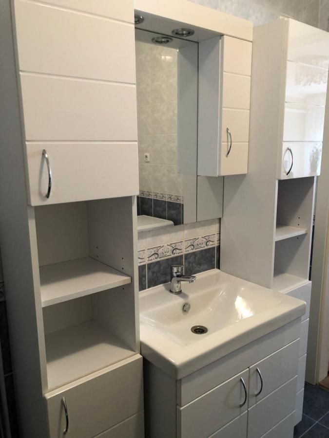 Alina Apartmanok Hajdúszoboszló Екстериор снимка